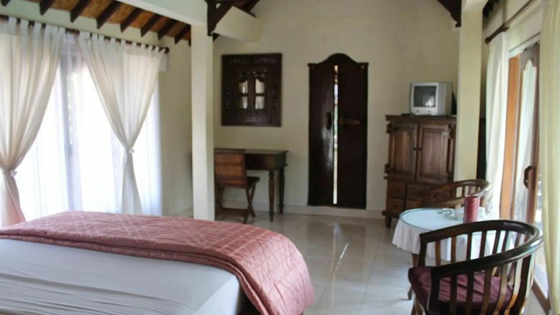 *** Konukevi Pande Permai Bungalows Ubud Endonezya